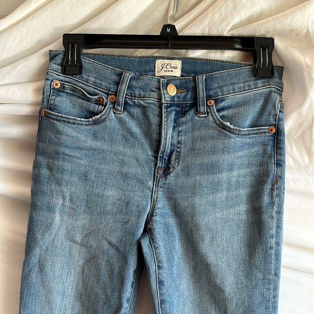 Ladies J.Crew denim 8” toothpick jeans. Size 25 make a vandal and save!